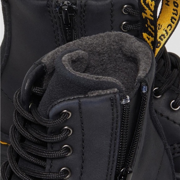 Dr. Martens Kids Black Leather Boots size 8 US like new - Picture 6 of 15